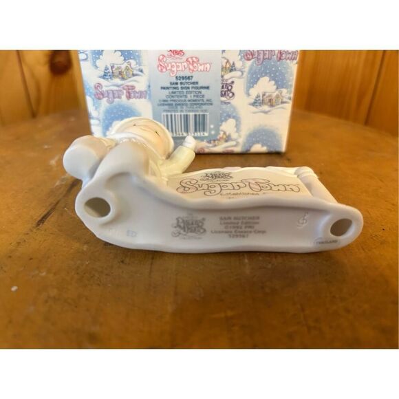Precious Moments Figurine: 529567 Sam Butcher (3") Sugar Town (8432) - Picture 6 of 7